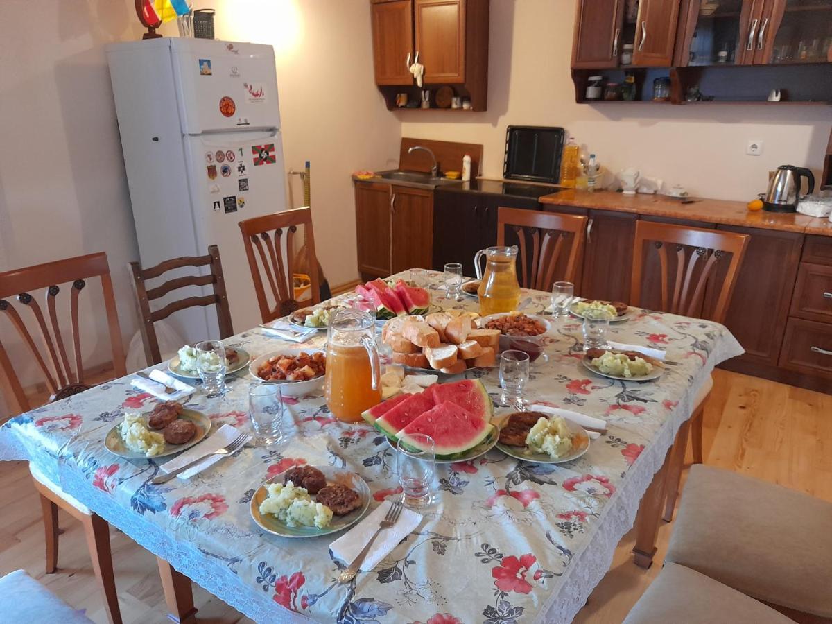 Guest House Lekhtagi Mestia Eksteriør billede